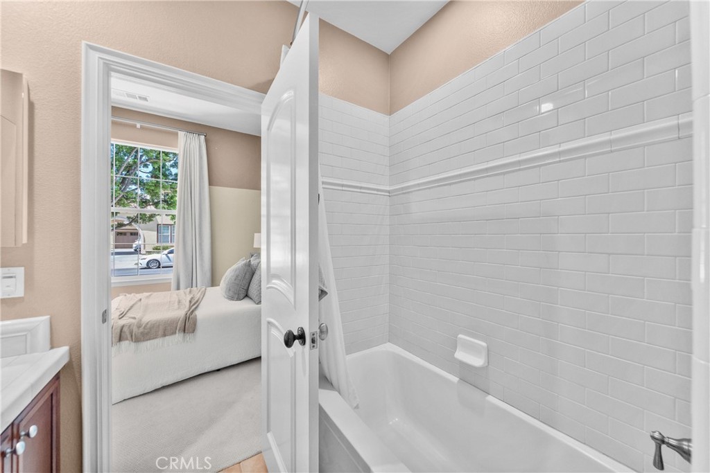 15240 Severyns Road, Tustin CA 92782 - photo 18