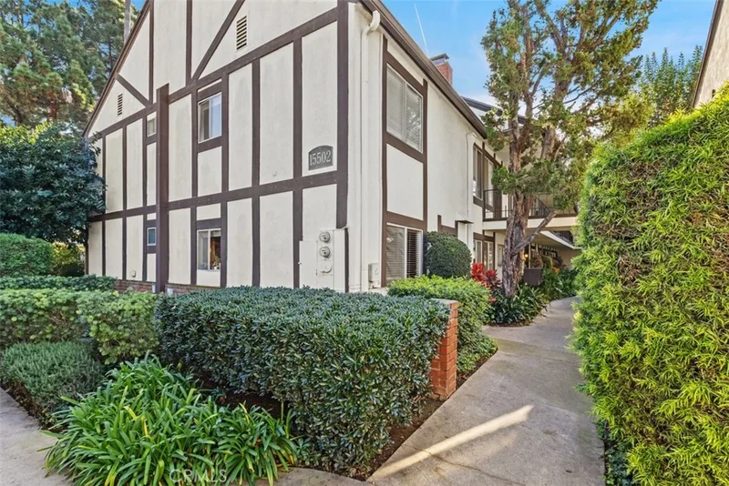 15502 Williams O, Tustin, CA 92780