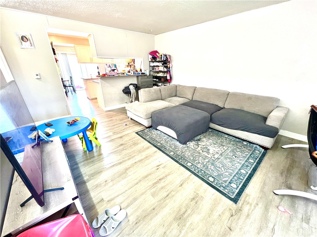 15712 Pasadena 8, Tustin CA 92780 - photo 2