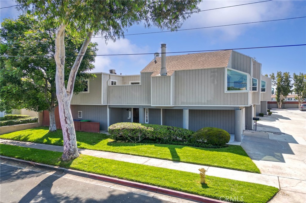 15732 S B A, Tustin CA 92780 - photo 3