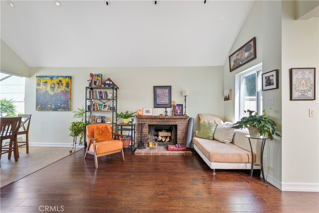 Living Room - 15732 S B A, Tustin CA 92780 - photo 17
