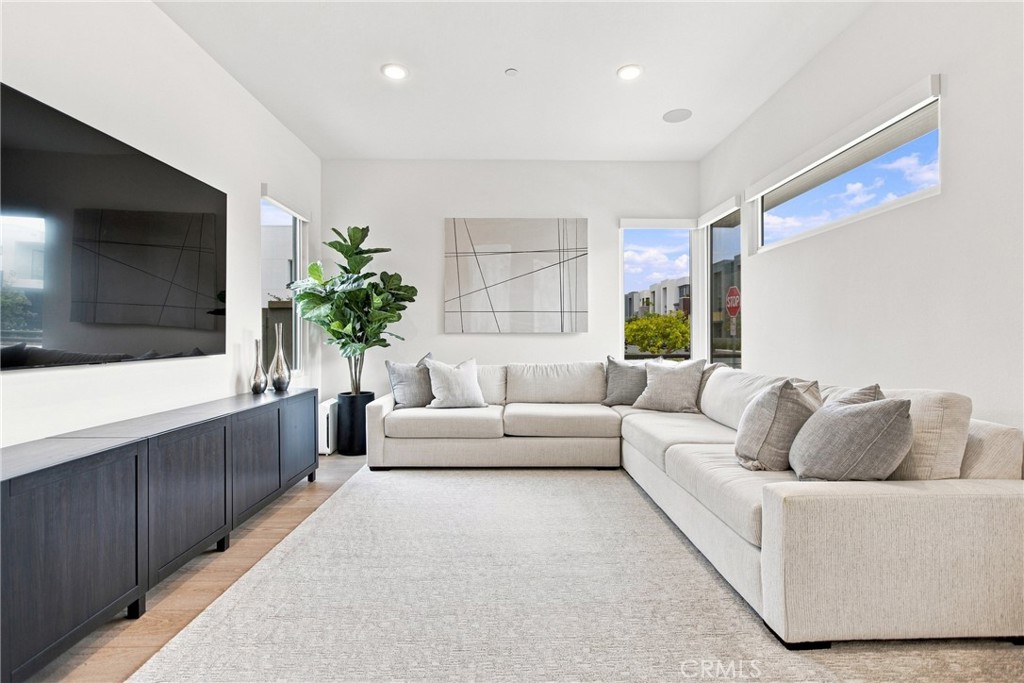 16311 Veterans Way, Tustin CA 92782 - photo 7