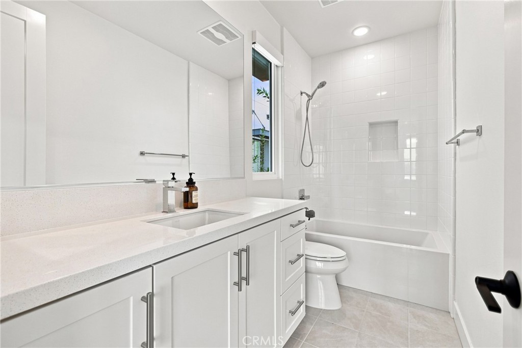 16311 Veterans Way, Tustin CA 92782 - photo 34