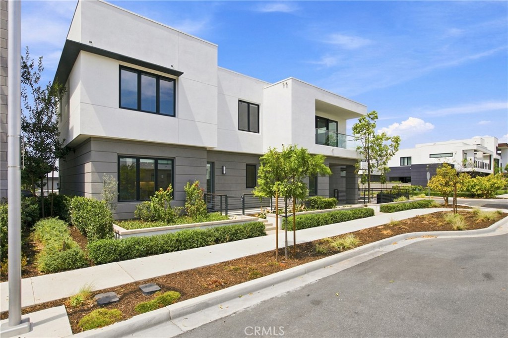 16311 Veterans Way, Tustin CA 92782 - photo 47