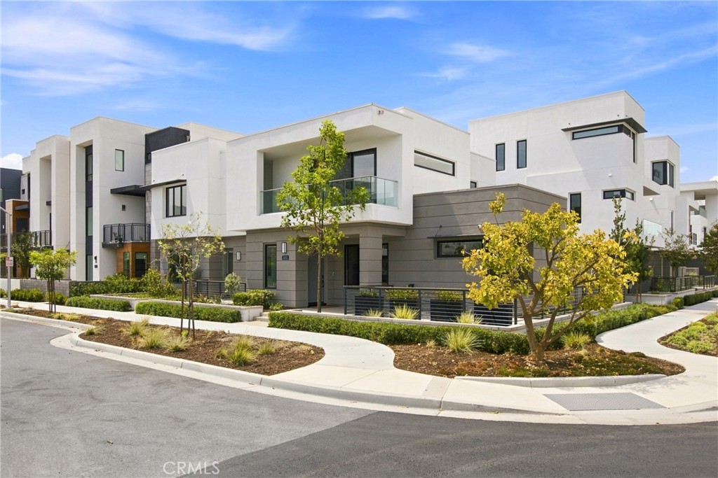 16311 Veterans Way, Tustin CA 92782 - photo 48