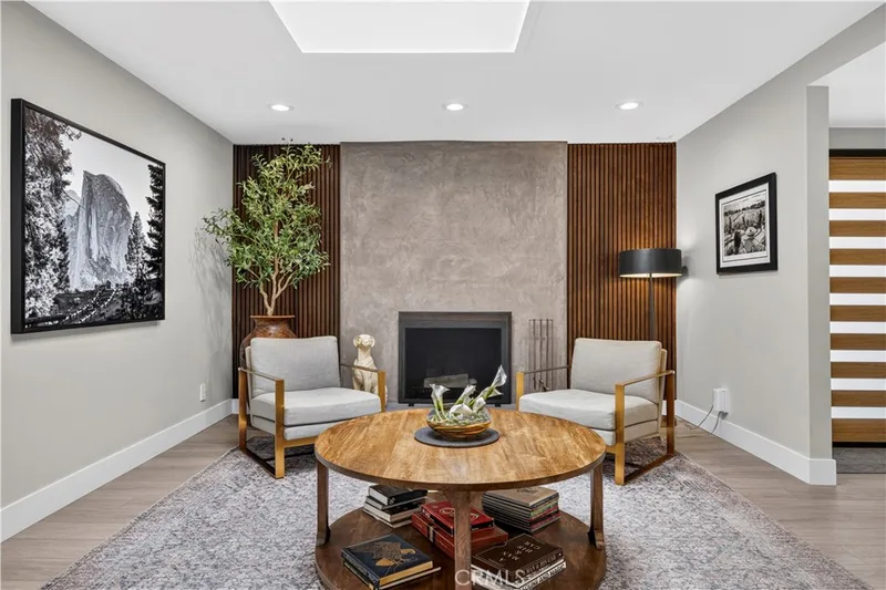 1632 Melvin Way, Tustin