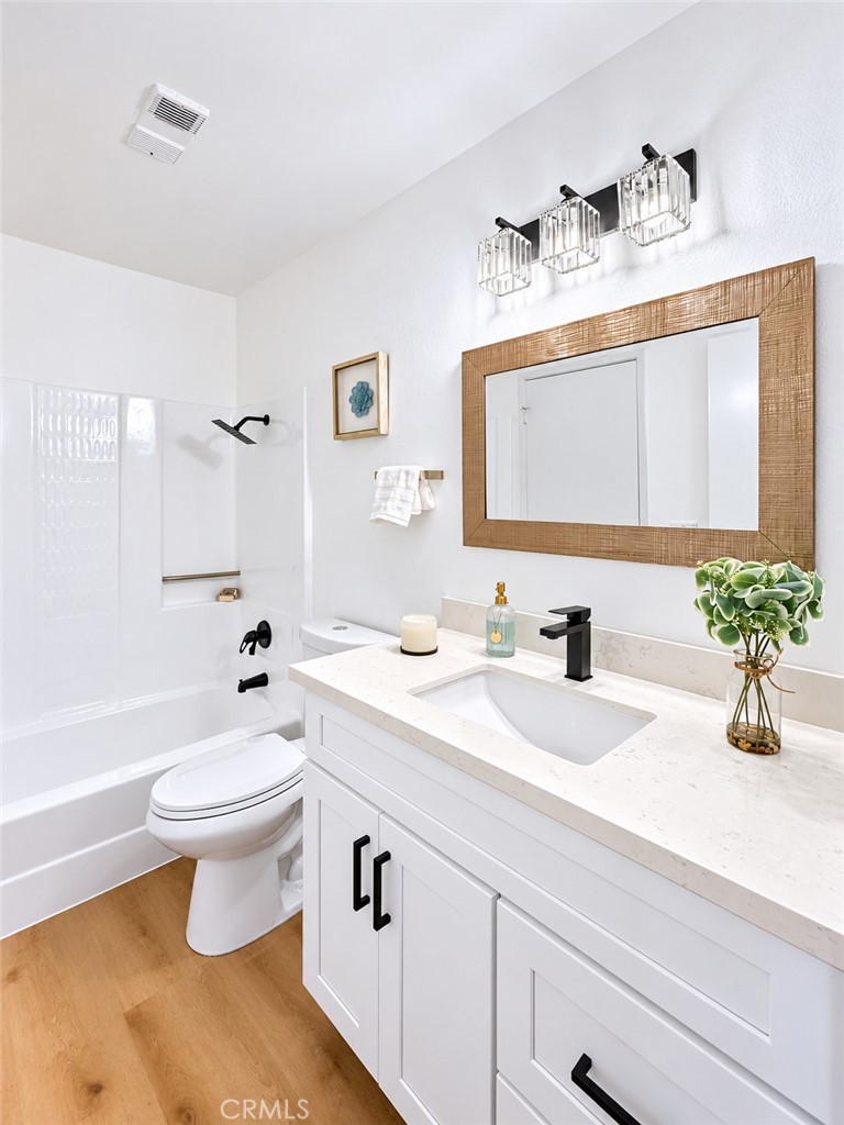 16907 Donwest 60, Tustin CA 92780 - photo 12