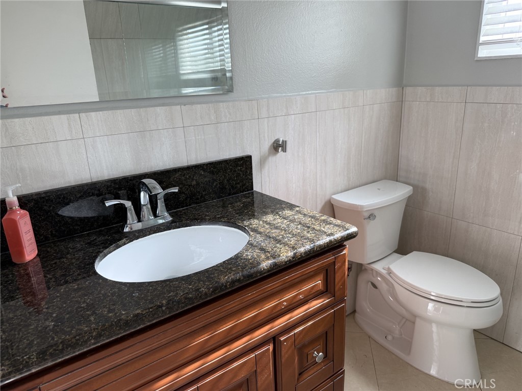 1711 Roanoke, Tustin CA 92780 - photo 4