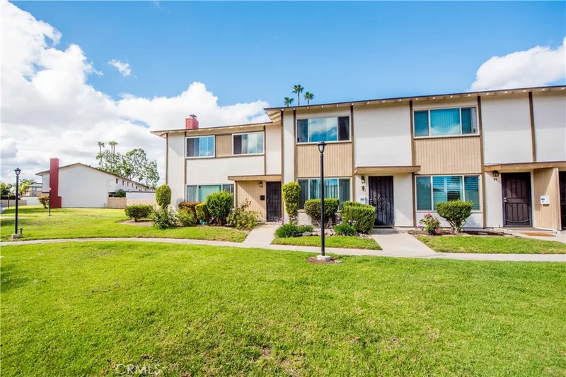 1722 Mitchell 95, Tustin, CA 92780