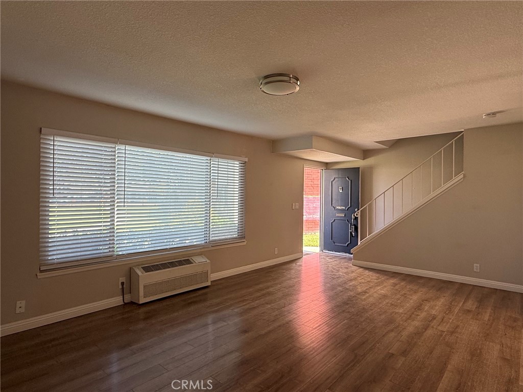 1722 Mitchell Avenue 37, Tustin CA 92780 - photo 5