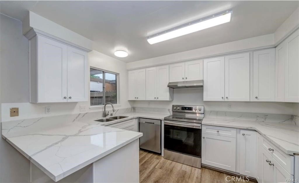 1722 Mitchell Avenue 37, Tustin CA 92780 - photo 9