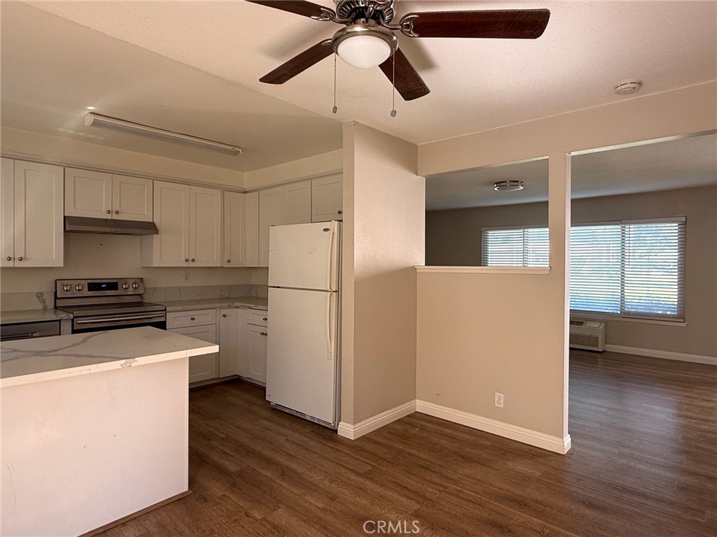 1722 Mitchell Avenue 37, Tustin CA 92780 - photo 12