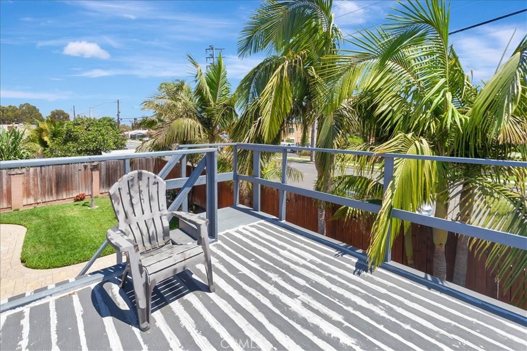 Deck Retreat - 17242 Medallion, Tustin CA 92780 - photo 17