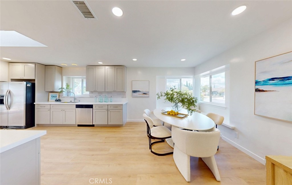 Kitchen - 17341 Roseleaf, Tustin CA 92780 - photo 9