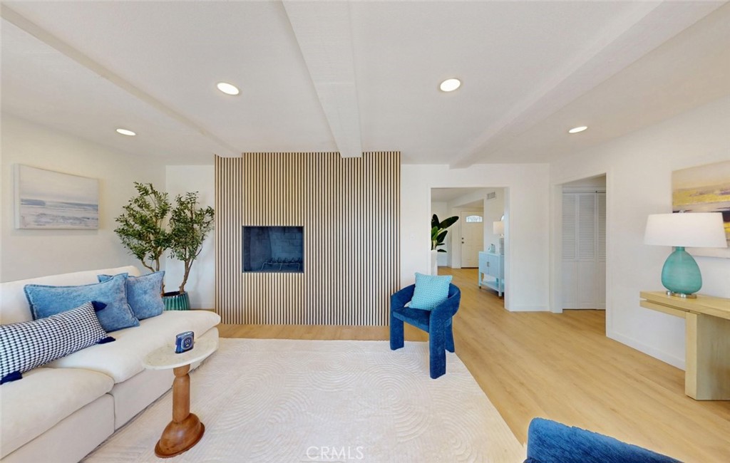 Family room - 17341 Roseleaf, Tustin CA 92780 - photo 20