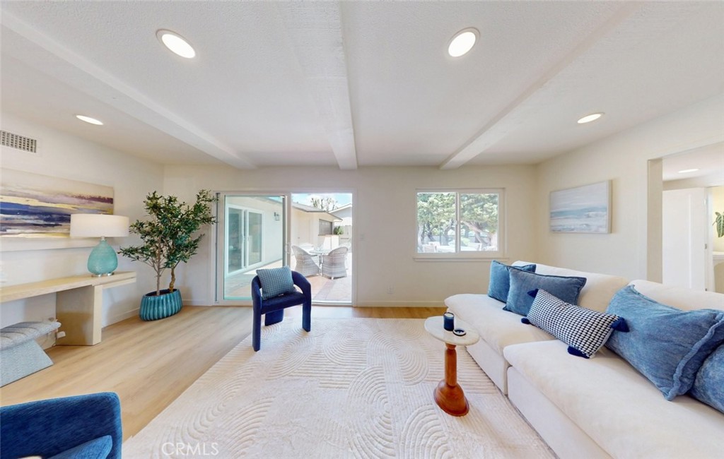 Living room - 17341 Roseleaf, Tustin CA 92780 - photo 21