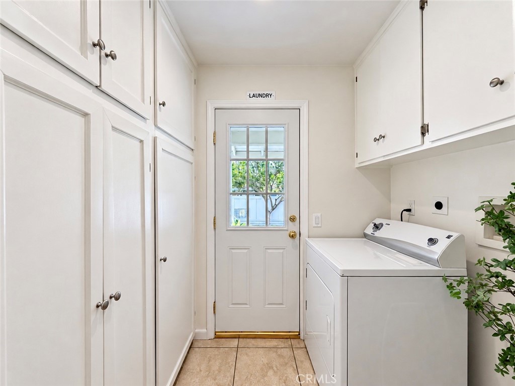 17441 Village Drive, Tustin CA 92780 - photo 38