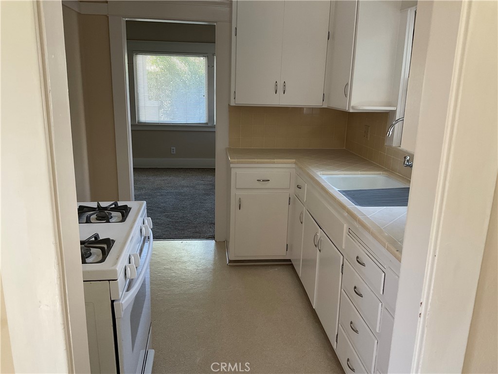 175 N B Street, Tustin CA 92780 - photo 29