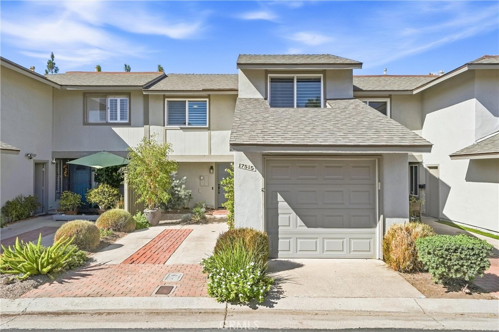17515 Via Lindo, Tustin CA 92780 - photo 2