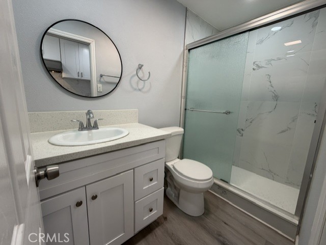 Bathroom w/ walk in shower - 17536 Sherbrook 3, Tustin CA 92780 - photo 24