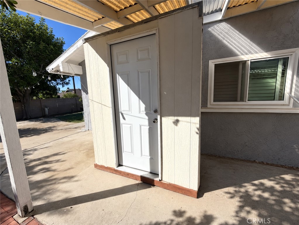 Laundry Shed - 17536 Sherbrook 3, Tustin CA 92780 - photo 26