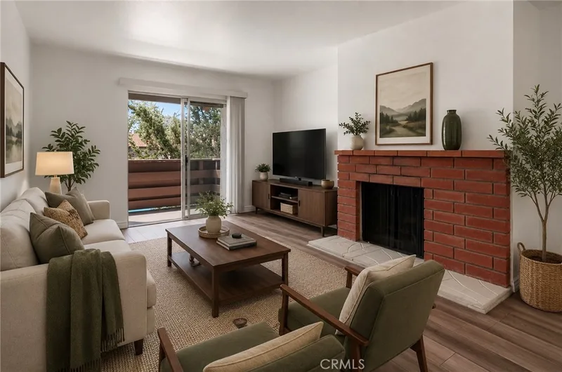 17554 Vandenberg Lane 19, Tustin, CA 92780