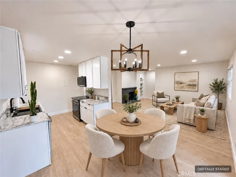 17574 Vandenberg 11, Tustin, CA 92780