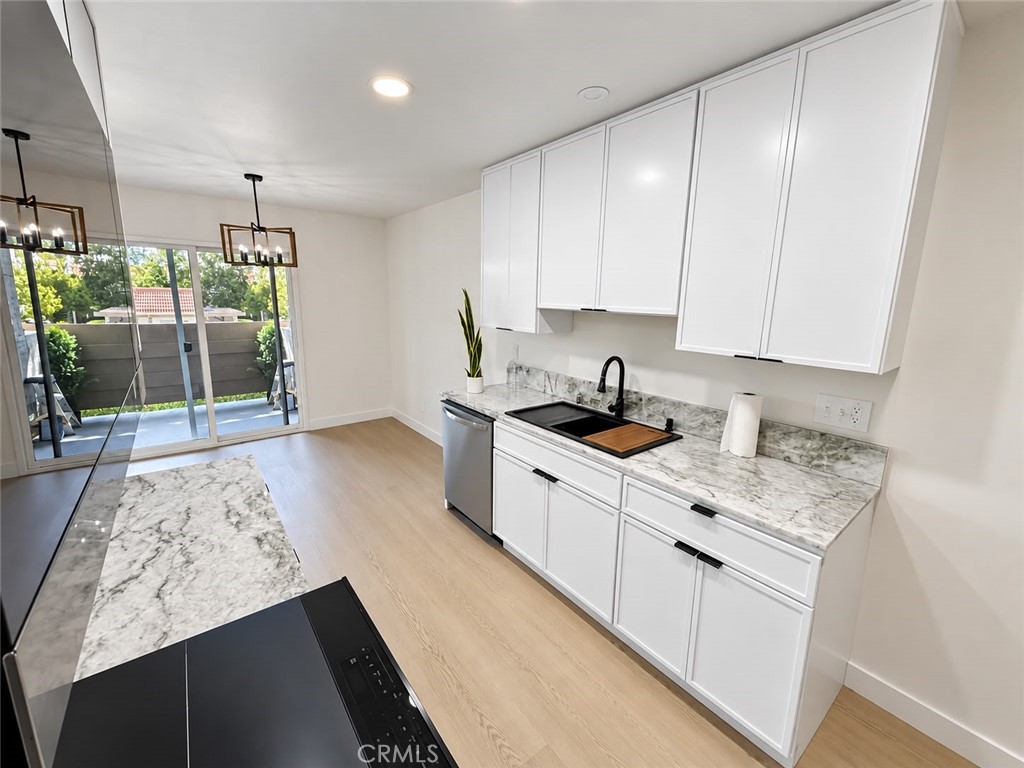 17574 Vandenberg 11, Tustin CA 92780 - photo 4