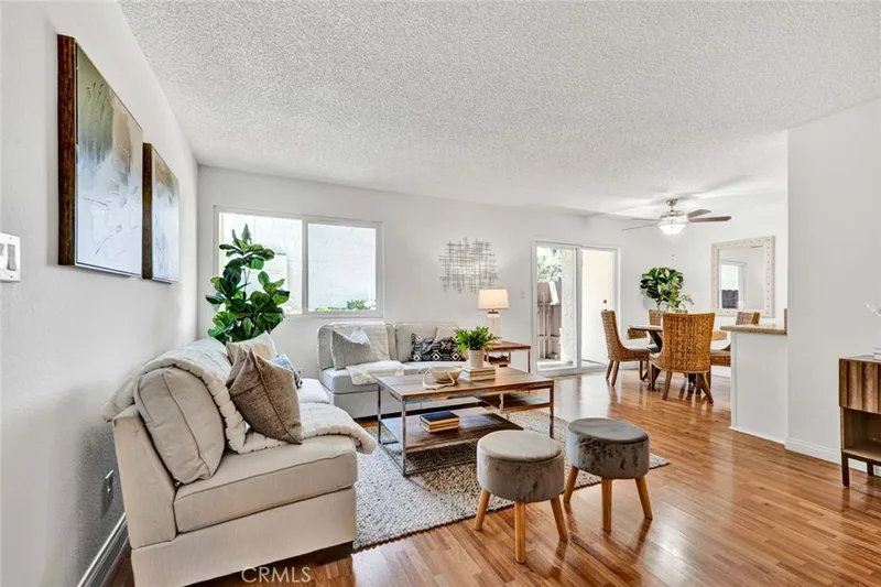 17574 Vandenberg Lane 1, Tustin, CA 92780
