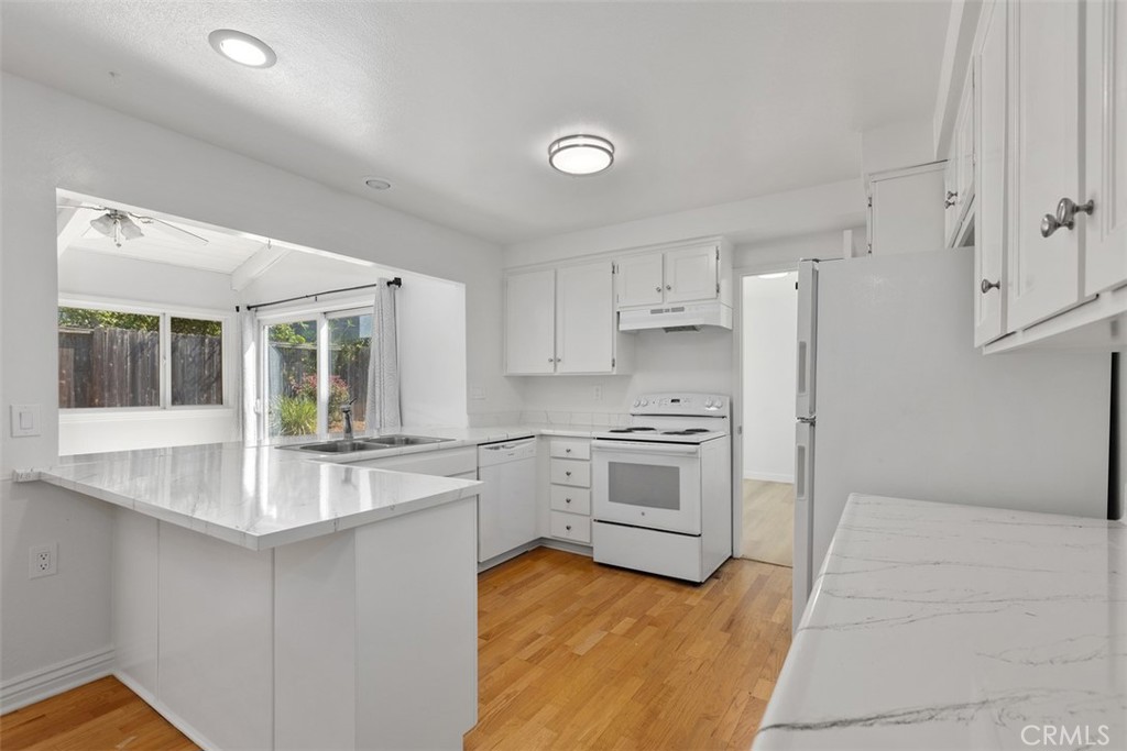 1851 Roanoke, Tustin CA 92780 - photo 13