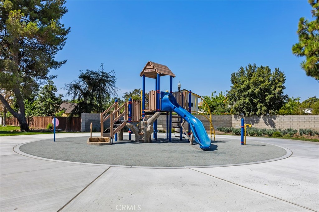 1851 Roanoke, Tustin CA 92780 - photo 42