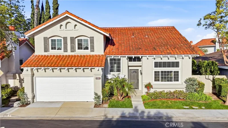 2061 Pueblo, Tustin, CA 92782
