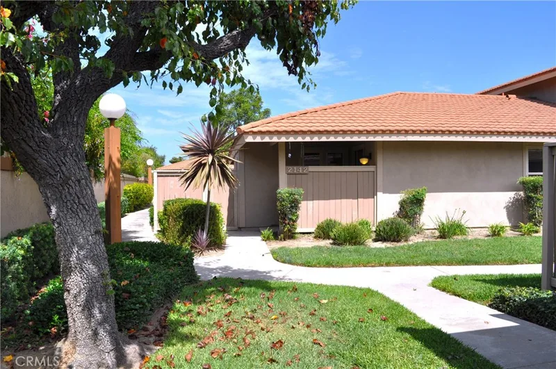 2142 Foxglove Road, Tustin, CA 92780