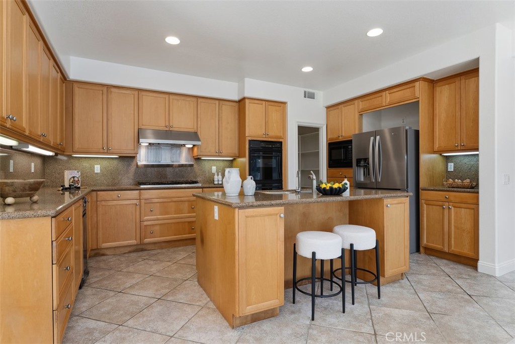 2150 Chandler Drive, Tustin CA 92782 - photo 18