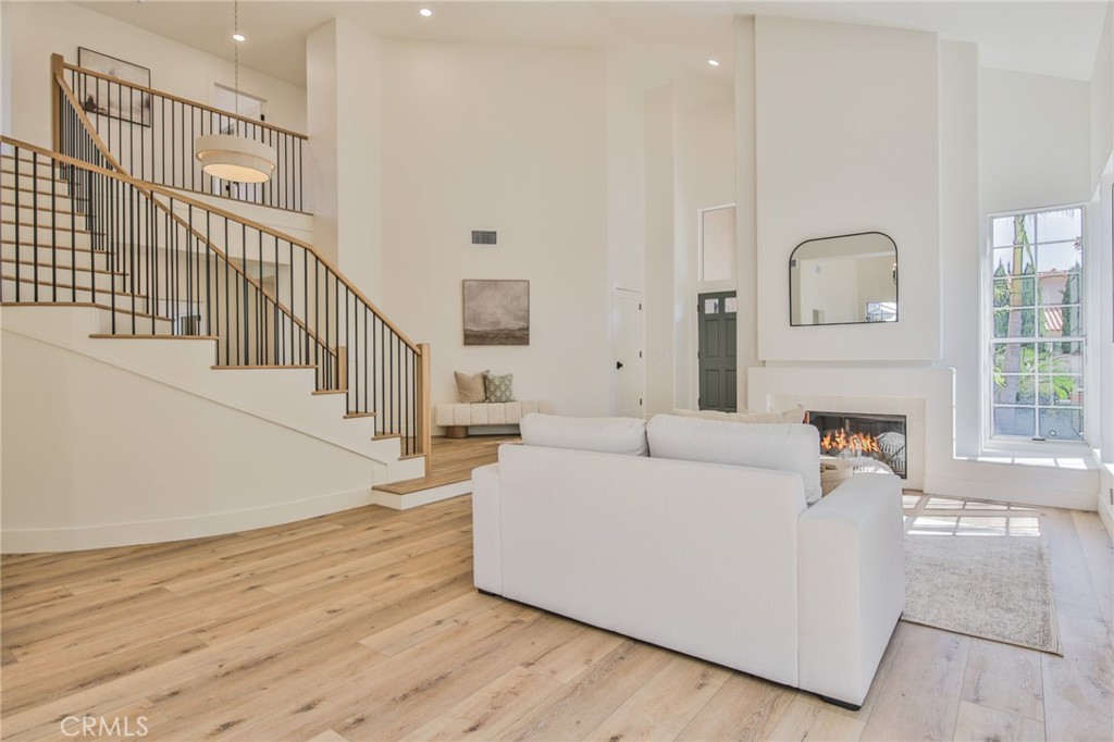 2162 Sonbria, Tustin CA 92782 - photo 12