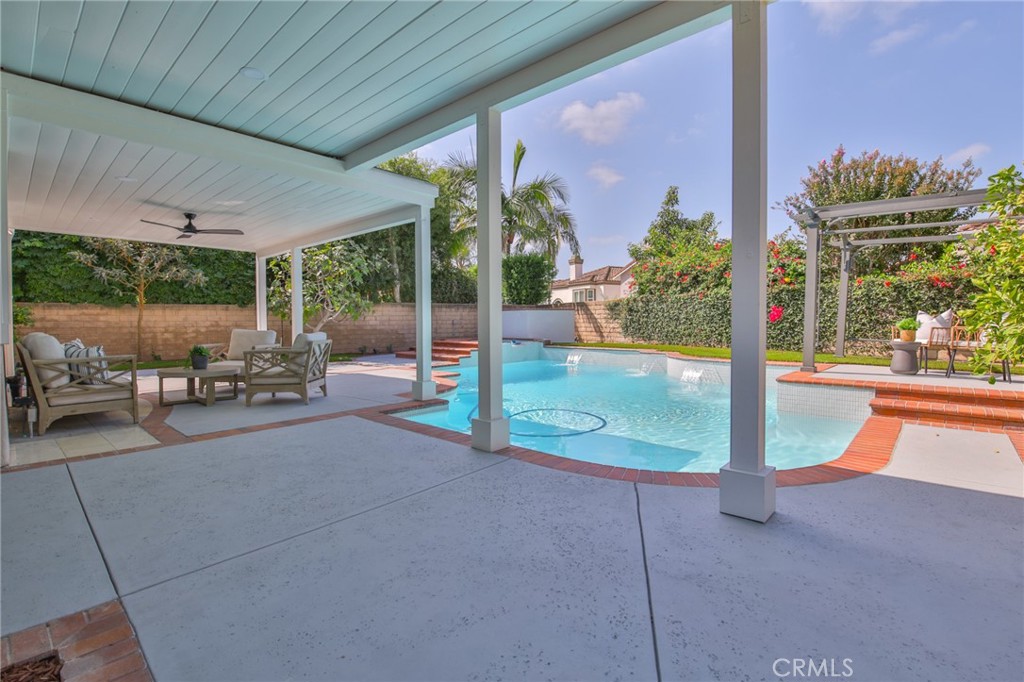 2162 Sonbria, Tustin CA 92782 - photo 28