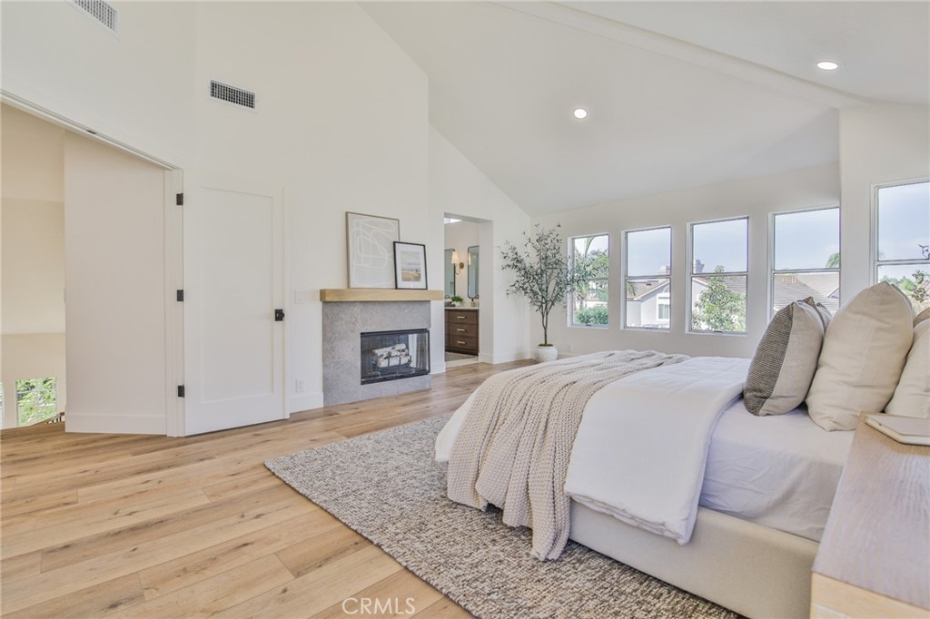 2162 Sonbria, Tustin CA 92782 - photo 37
