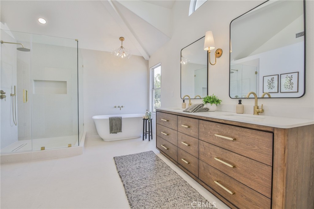 2162 Sonbria, Tustin CA 92782 - photo 40