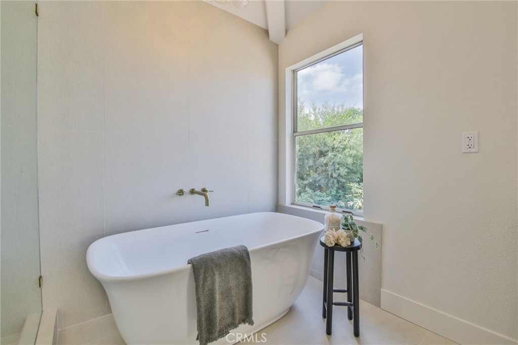 2162 Sonbria, Tustin CA 92782 - photo 42