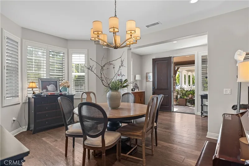 220 Barnes, Tustin