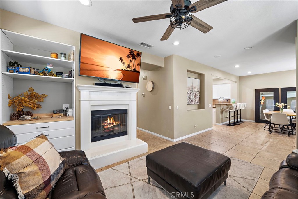 221 Landmark, Tustin CA 92782 - photo 9
