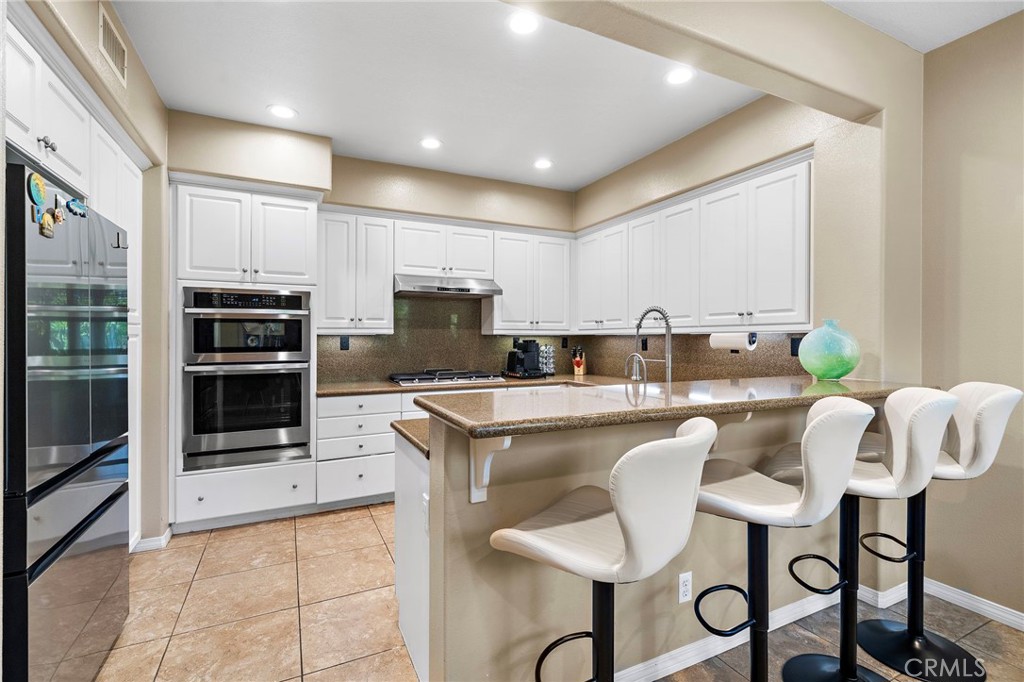 221 Landmark, Tustin CA 92782 - photo 14