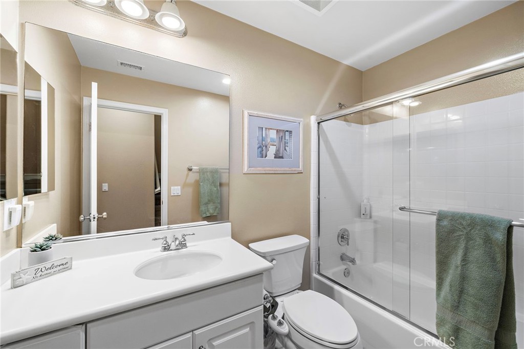 221 Landmark, Tustin CA 92782 - photo 18