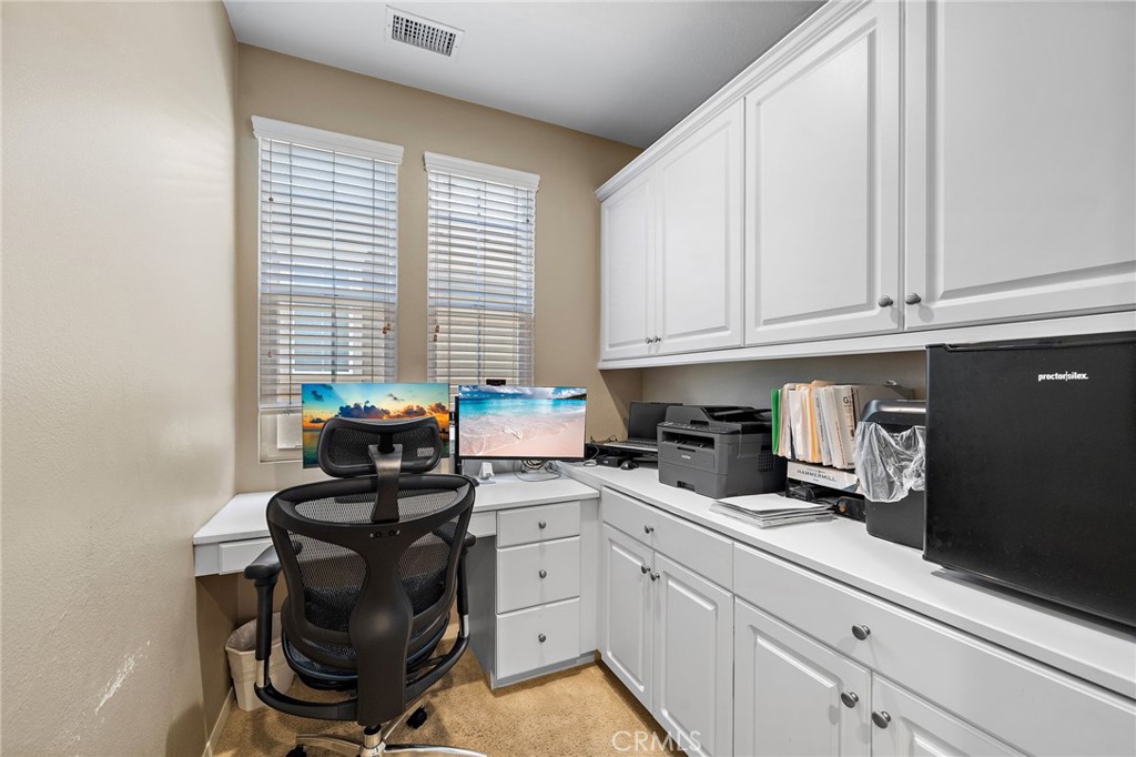 221 Landmark, Tustin CA 92782 - photo 20