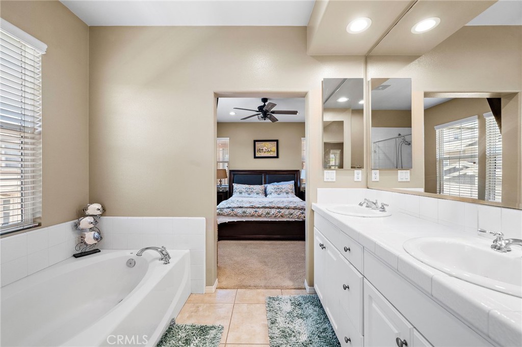 221 Landmark, Tustin CA 92782 - photo 28