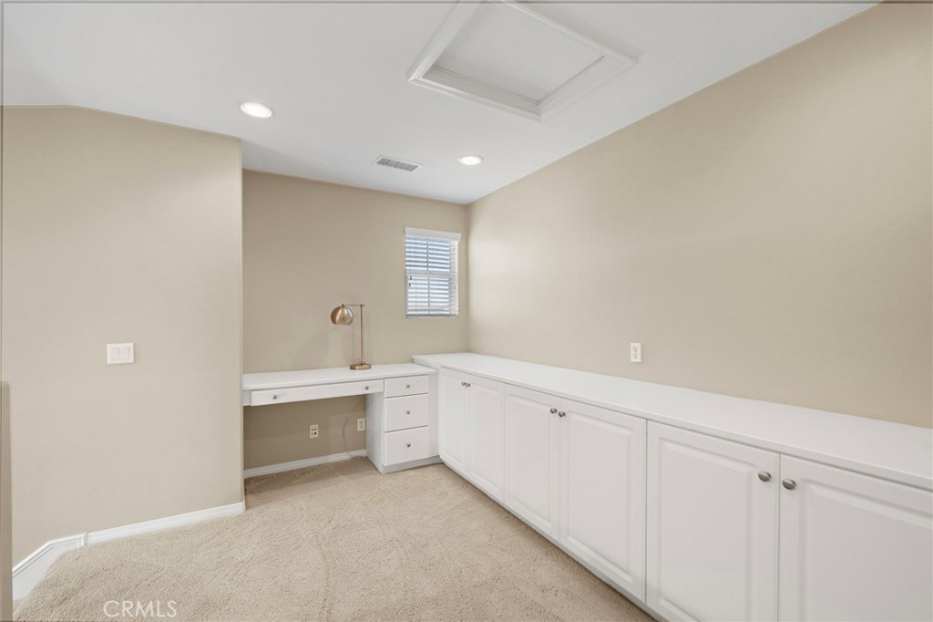 221 Landmark, Tustin CA 92782 - photo 31