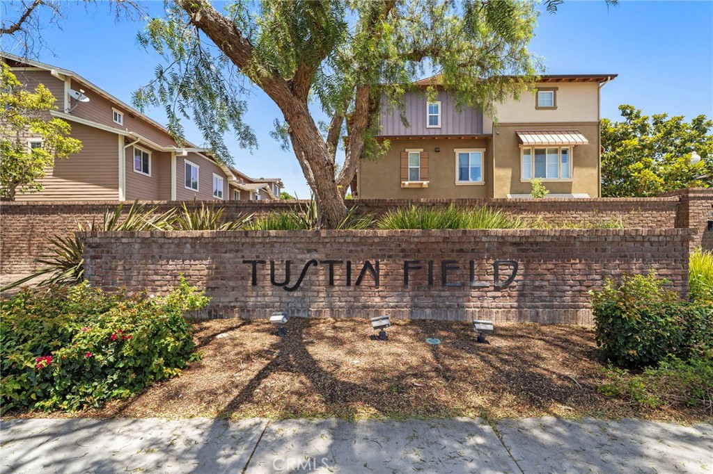 221 Landmark, Tustin CA 92782 - photo 41