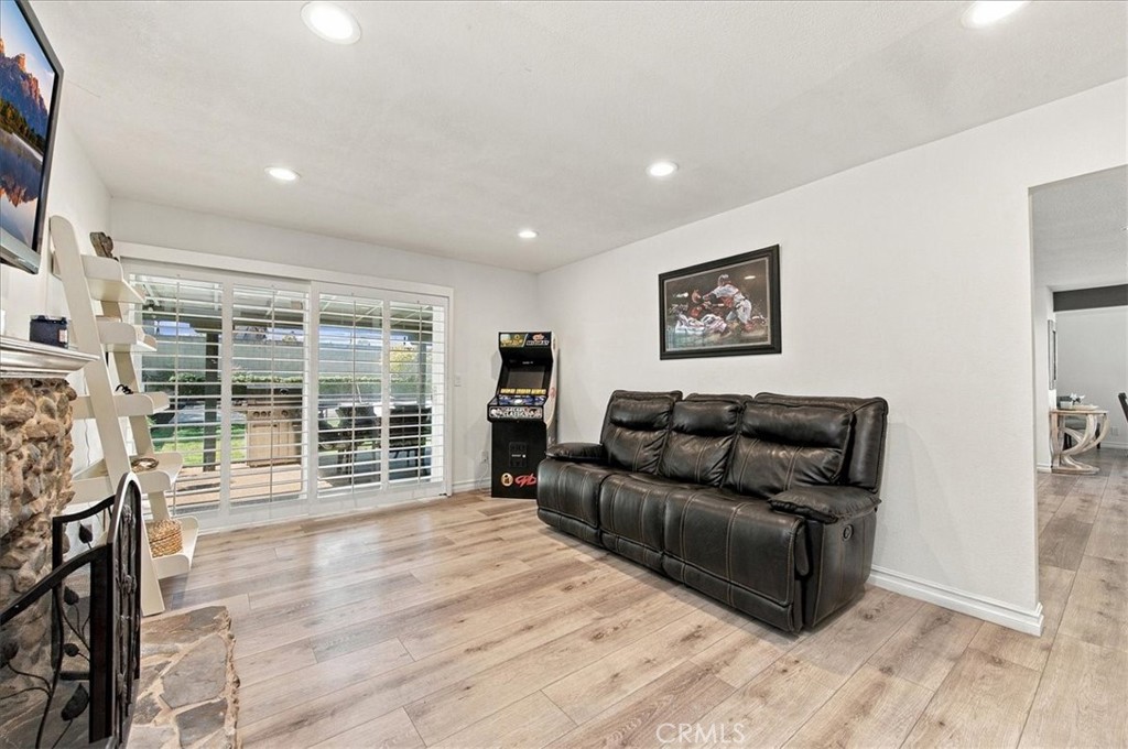 2232 Apple Tree, Tustin CA 92780 - photo 23