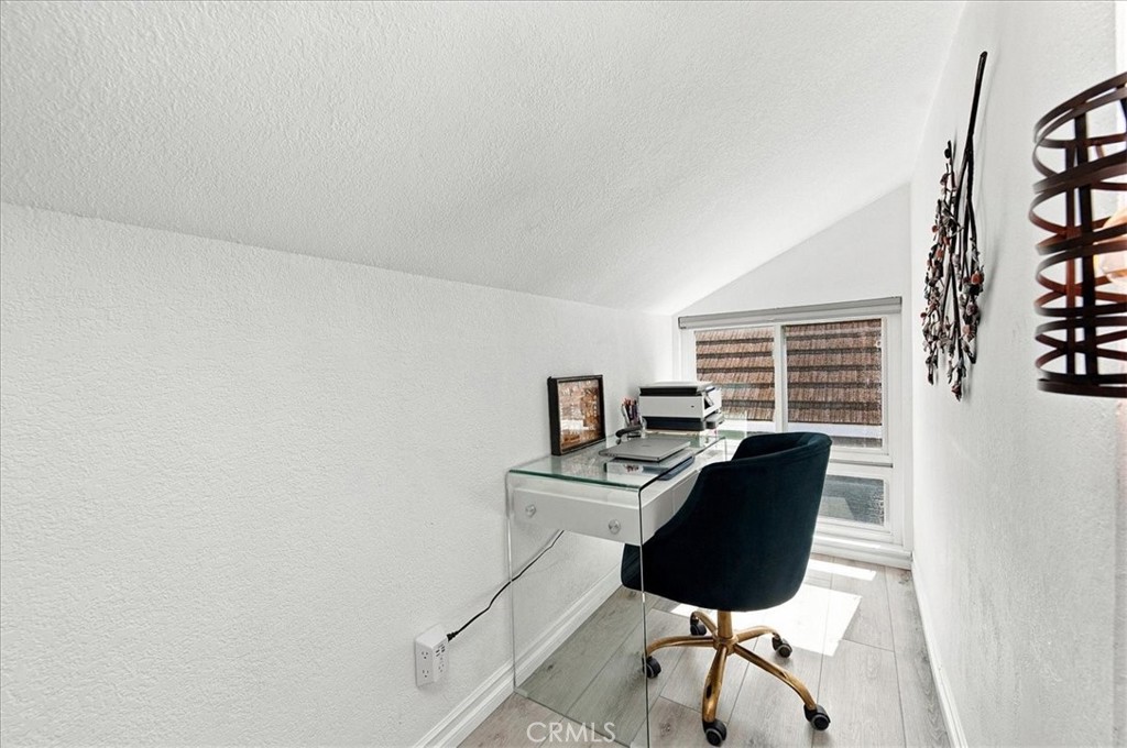 2232 Apple Tree, Tustin CA 92780 - photo 40