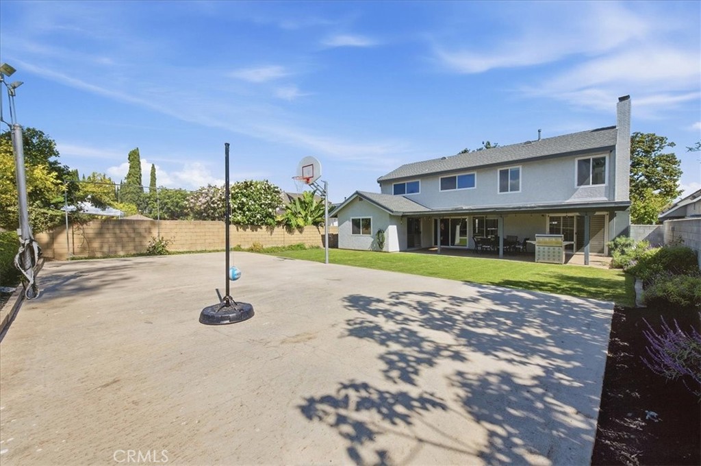2232 Apple Tree, Tustin CA 92780 - photo 44